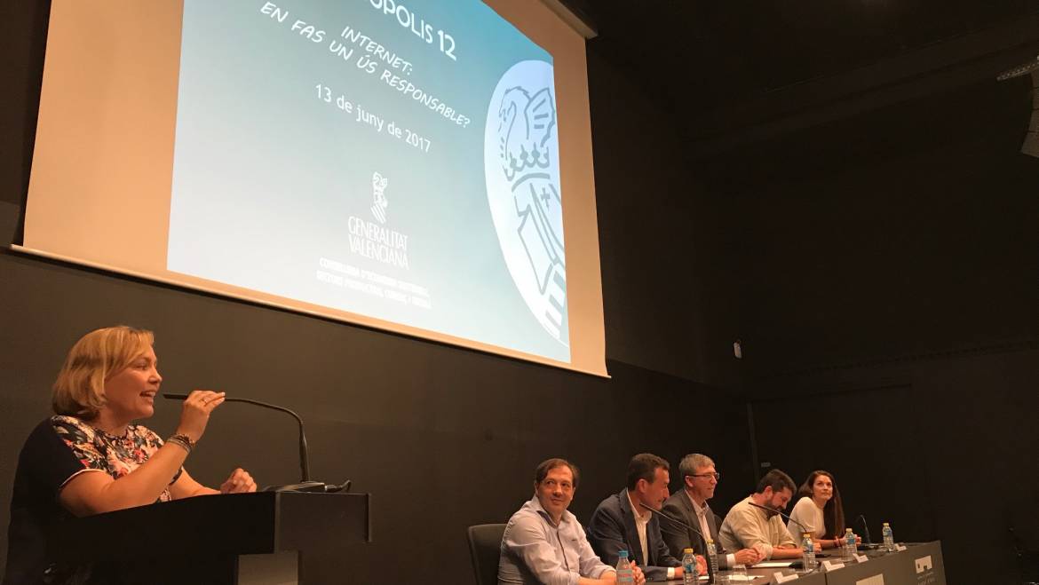 Entregados los premios Consumópolis a alumnos de Primaria y Secundaria de la Comunidad Valenciana