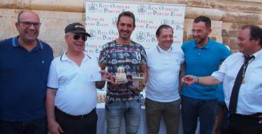 Entrega premios hueso dátil y aceituna