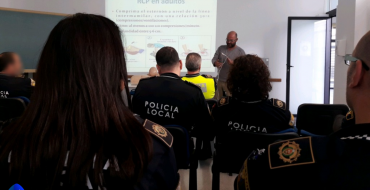 Cursos de formación para el uso de desfibriladores policiales