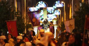 Más de 90.000 personas salen a la calle a recibir a los Reyes Magos
