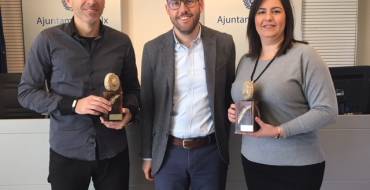 Elisabeth Parres por “Gastroelche” y Ramón Jiménez por “Game Art School” premiados por sus proyectos empresariales