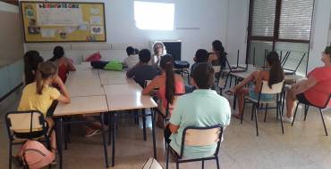 Casa de la Dona colabora en las Escuelas de Verano Barrio Los Palmerales