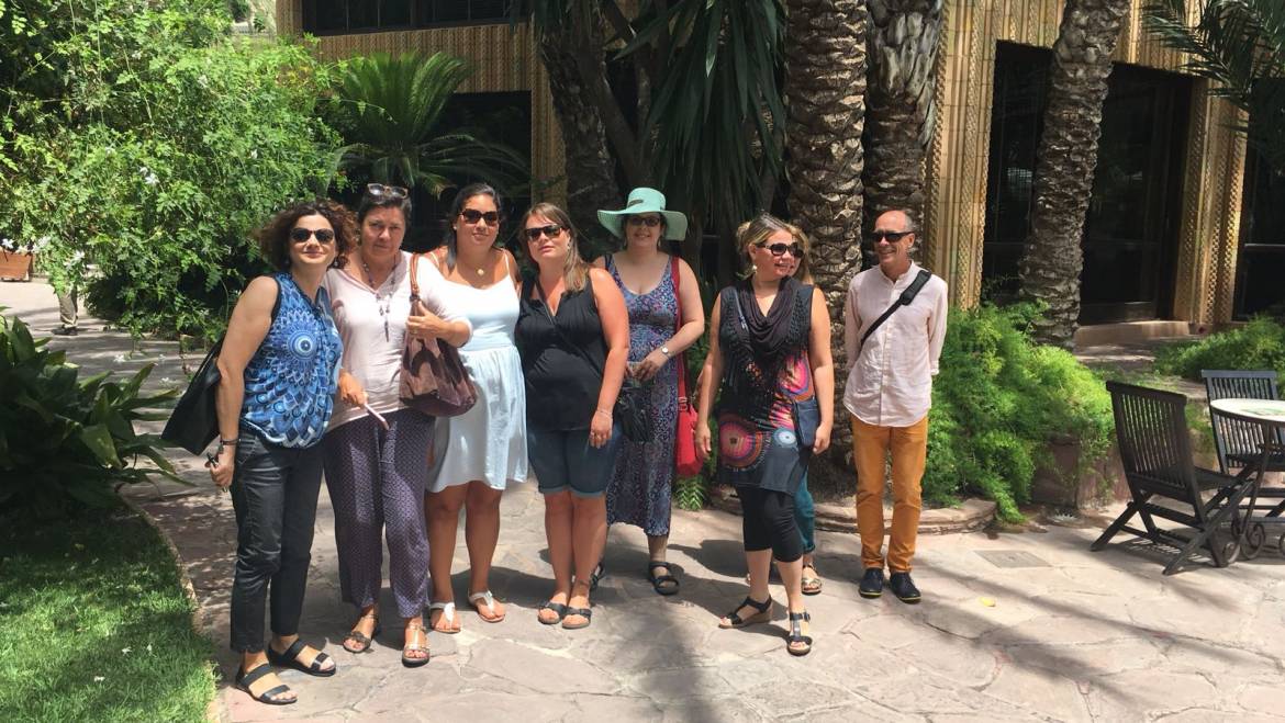 Visitelche presenta su oferta turística de Elche a un grupo de profesores americanos