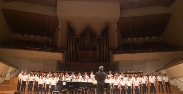 “Las voces del coro” llenan el Palau de la Música de Valencia