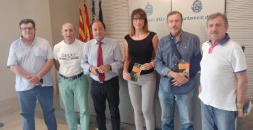 Una visita a L’Alcudia y el VI Campeonato de lanzamiento de hueso de dátil y oliva para celebrar el 121 aniversario del hallazgo de la Dama de Elche