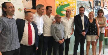El presidente de la Federación Española de Fútbol y el alcalde de Elche apoyan el proyecto Edukaló en el colegio Mediterrani