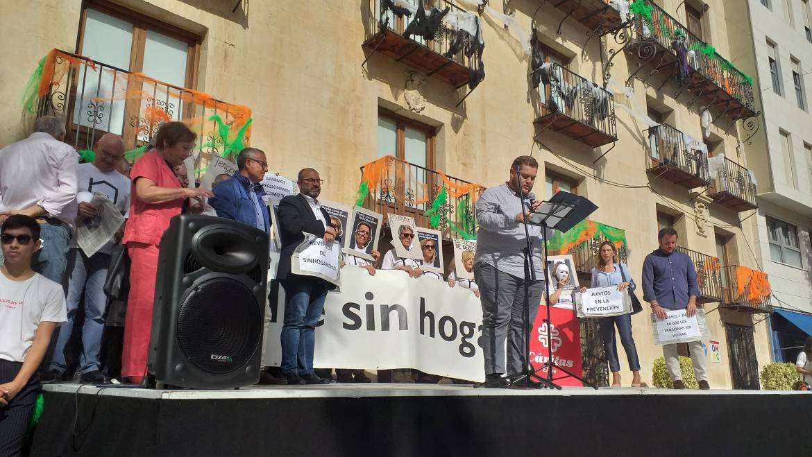 L’Equip de Govern dona suport a les reivindicacions de Càritas  per a les persones sense llar