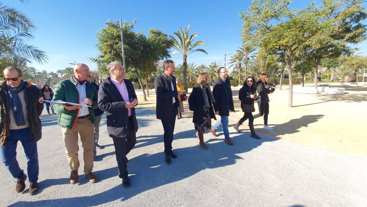 L’alcalde destaca que “el nou enjardinament de la UMH possibilita una millor connexió amb la ciutat”