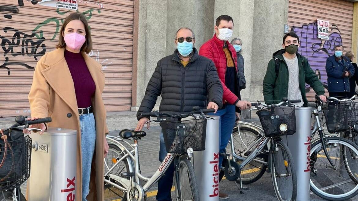 BiciElx arriba a l’avinguda d’Alacant amb l’estació número 47