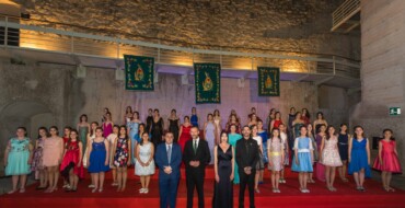 El Patio de Armas del Palacio de Altamira acoge la gala desfile de presentación de las candidatas a Reinas y Damas de las ‘Fiestas de Agosto 2022’