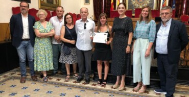 La ilicitana Eva Belmonte y su equipo de la Fundación Civio se alzan con el II Premio Vicente Verdú de Periodismo por una serie de artículos sobre la reproducción asistida en Europ