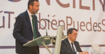 El alcalde de Elche preside la entrega de diplomas a 150 voluntarios de Conciénciate y a más de una veintena de empresas colaboradoras y centros educativos