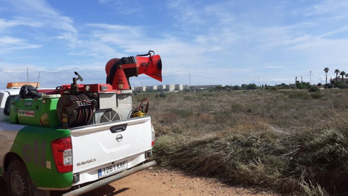 La Regidoria de Sanitat intensifica la fumigació contra els mosquits a Torrellano i a l’Altet