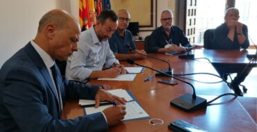El Ayuntamiento y el Elche C.F. incrementan el número de entradas gratuitas destinadas a colectivos vulnerables para los partidos en el Martínez Valero
