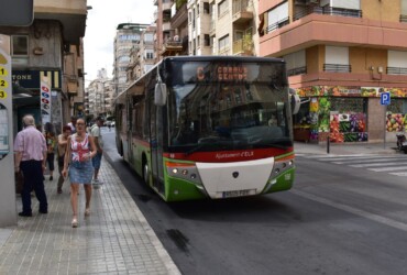 Obert el termini per a sol·licitar l’exempció del pagament del bus per a estudiants menors de 26 anys