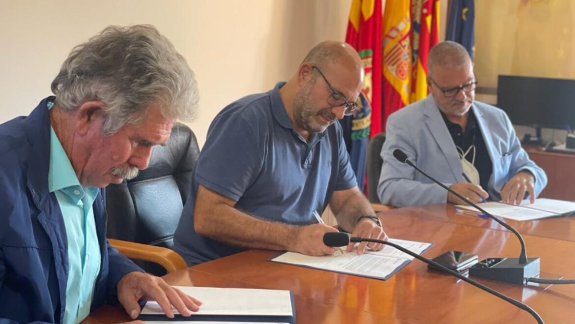 Desenvolupament Rural incrementa fins a 6.000 euros la quantia econòmica del seu conveni amb ASAJA-Elx per a impulsar el sector agrari