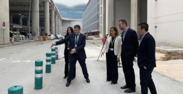 El aparcamiento exprés del área de llegadas del Aeropuerto de Alicante-Elche Miguel Hernández estará listo en primavera