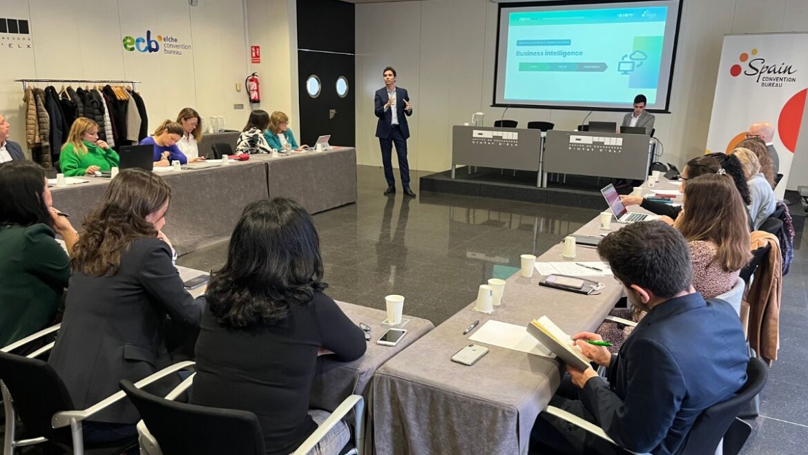 El Centro de Congresos acoge un encuentro de formación para técnicos de ‘Spain Convention Bureau’