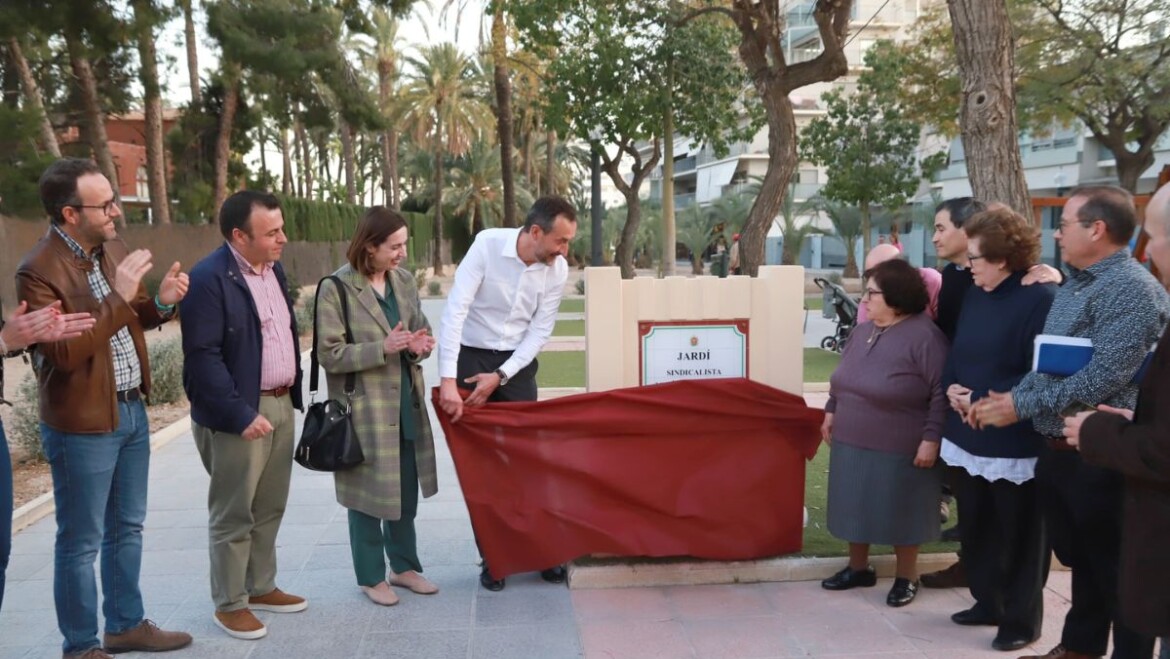 El alcalde inaugura el jardín Sindicalista José Plaza Titos como homenaje permanente “a su lucha en favor de la clase obrera”