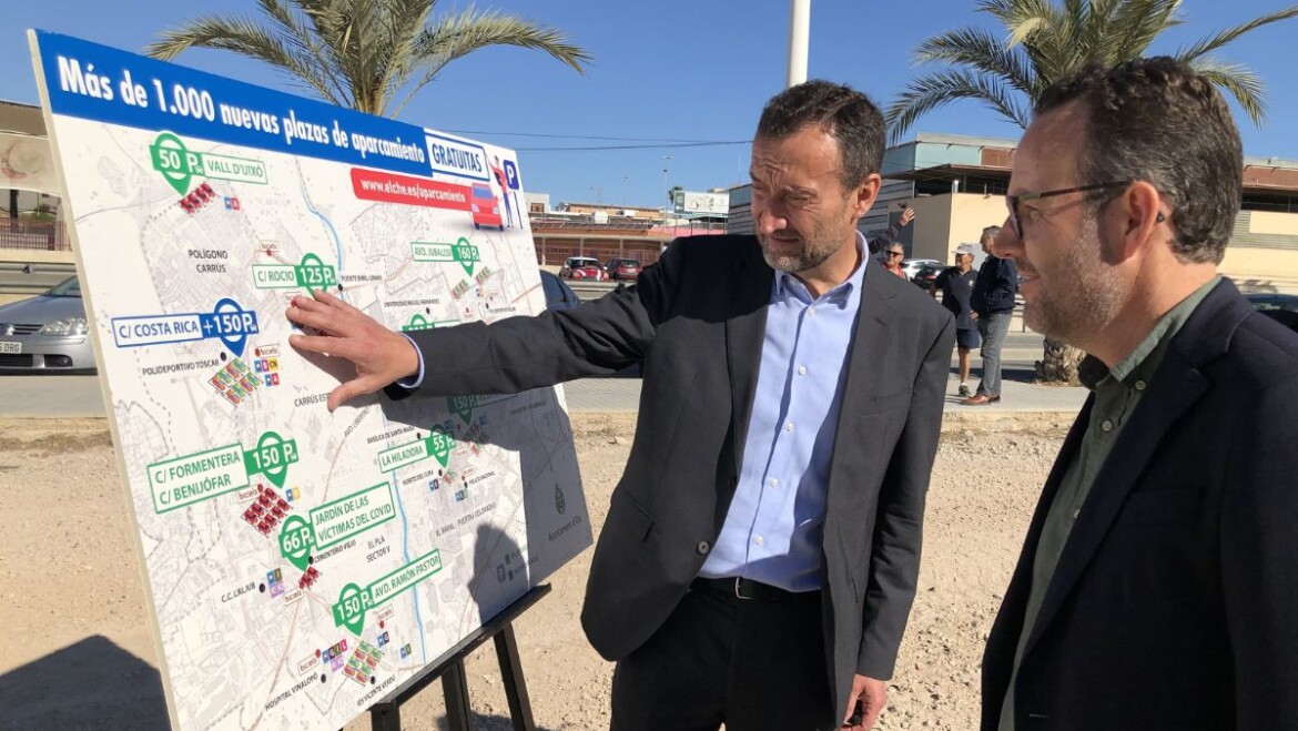 El alcalde anuncia la creación de otras 1.000 plazas de aparcamiento gratuitas en diferentes puntos del casco urbano
