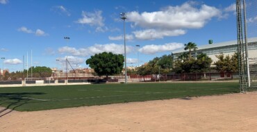 El Ayuntamiento invierte 184.000 euros en la renovación del césped de los campos de fútbol de la Ciudad Deportiva
