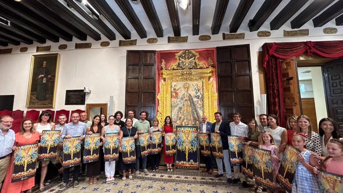 El cartel del taller Daroal anuncia las fiestas de Elche 2024 con el oratorio de la Mare de Déu como protagonista