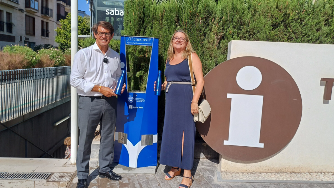 Aigües d’Elx completarà la renovació del clavegueram A Antonio Machado i instal·larà noves fonts d’aigua refrigerada